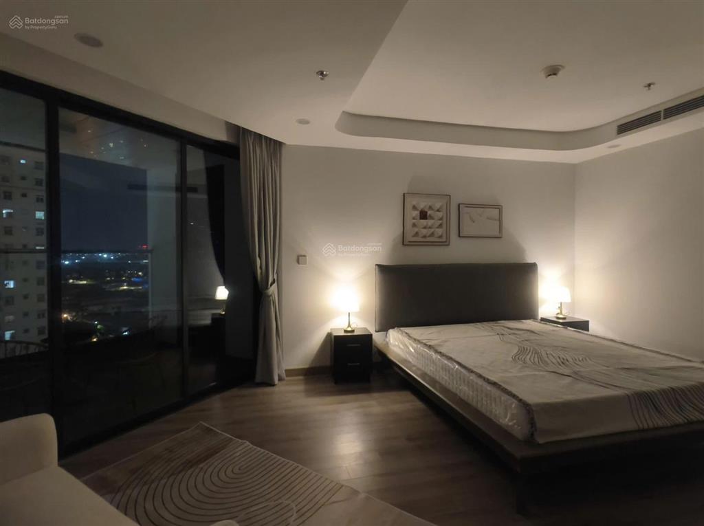 Cho thuê căn 2pn/ 95m2/ full đồ/ free dịch vụ t3/2027/ có slot ô tô/ giá 24tr/th/  0986 558 ***