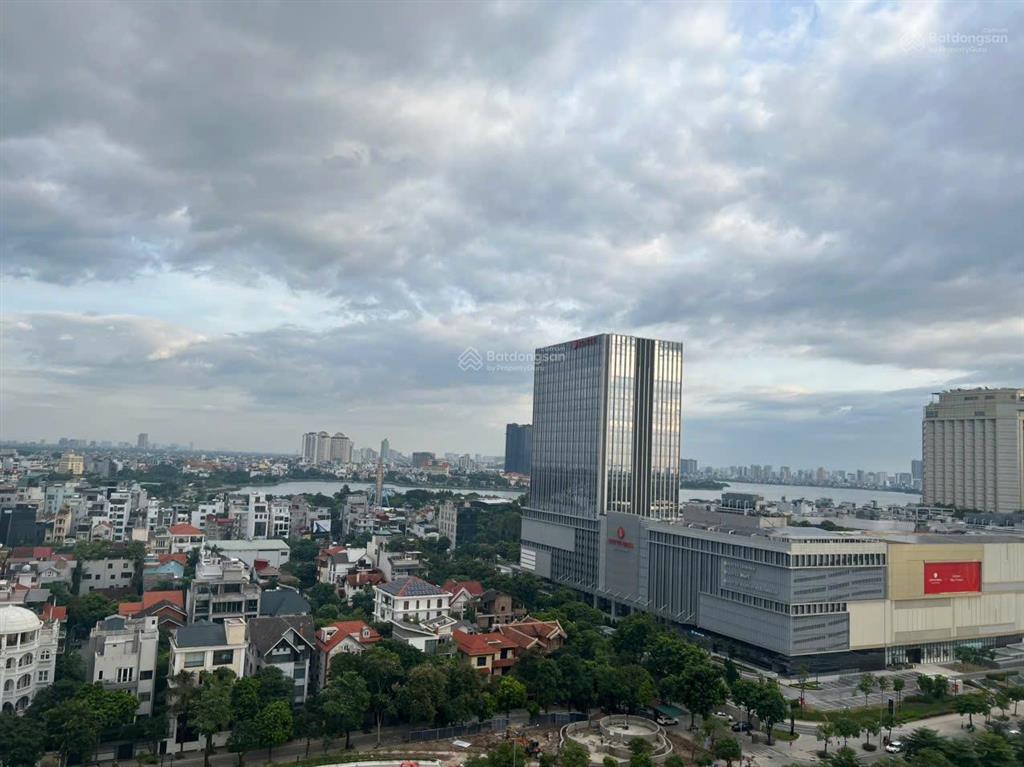 Cho thuê căn hộ 3pn/126m2 view hồ tây/full đồ/vào ngay/giá thuê 23tr/tháng/ 0986 558 ***