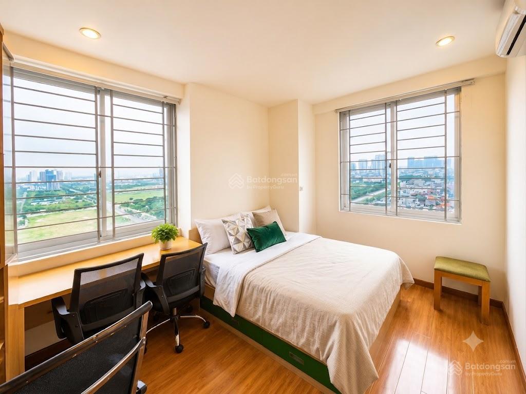 Bán căn góc 2pn/70m2 view hồ tây/full đồ/có sổ/giá bán 6.4 tỷ bao phí/ 0986 558 ***