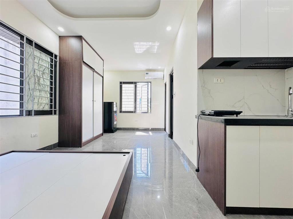 Bán nhà phố triều khúc. dt 30m2/5 tầng. kinh doanh, văn phòng. nhà đẹp. dân trí cao. giá 7,3 tỷ