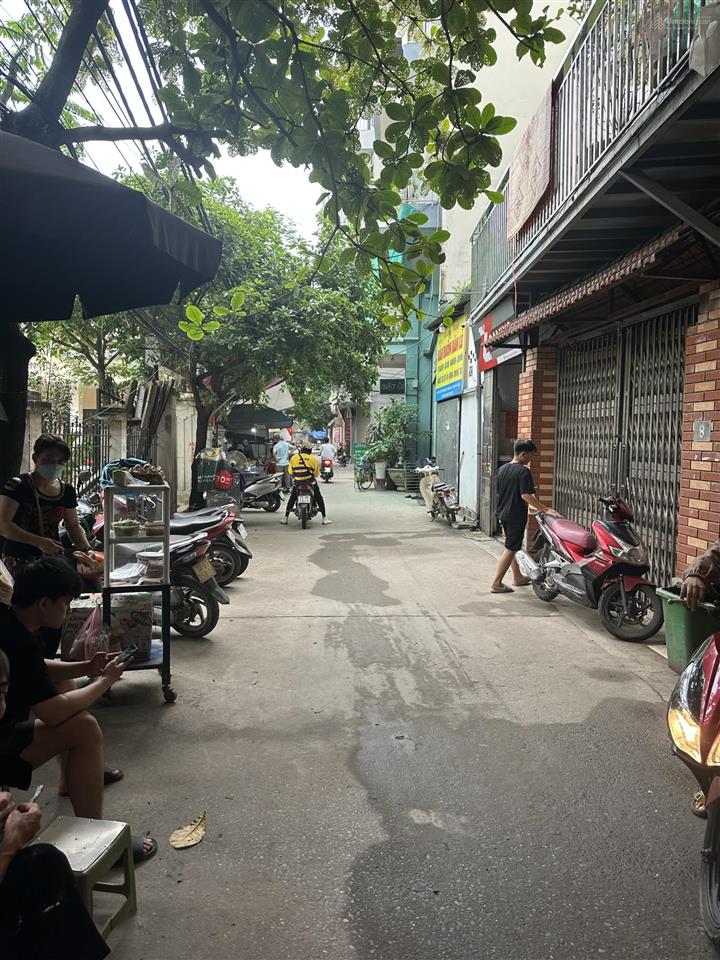 Bán nhà phố triều khúc. dt 30m2/5 tầng. kinh doanh, văn phòng. nhà đẹp. dân trí cao. giá 7,3 tỷ