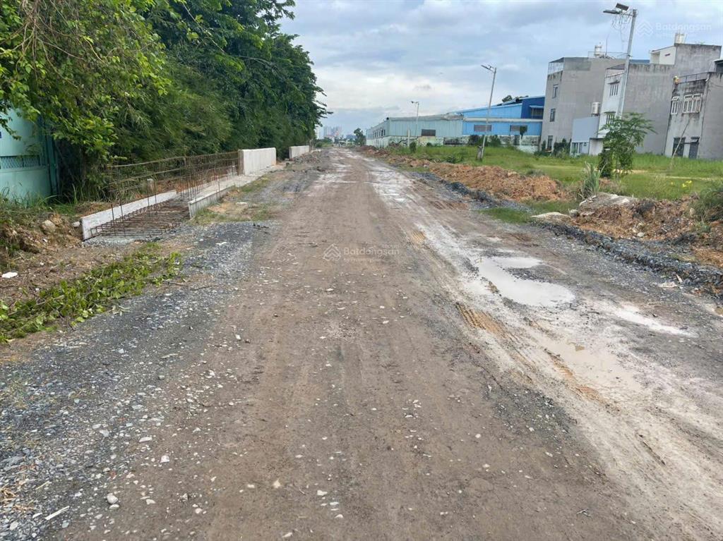 Bán 400m2 đất mặt tiền kênh an phú đông, quận 12, gần sông sài gòn giá 13 tỷ tl