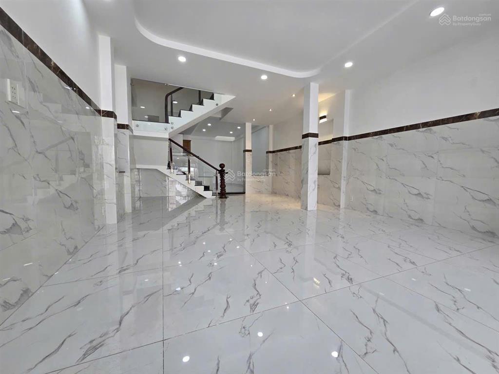 Bán nhà 3 tầng mặt tiền tân thới hiệp 08, dt 5x18m, giá 7.5 tỷ tl
