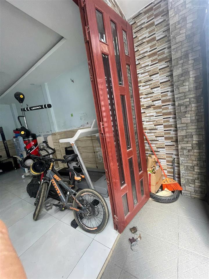 Bán gấp nhà 2 tầng gần chợ thạch đà  phạm văn chiêu, dt 4x11, giá 3.95 tỷ tl