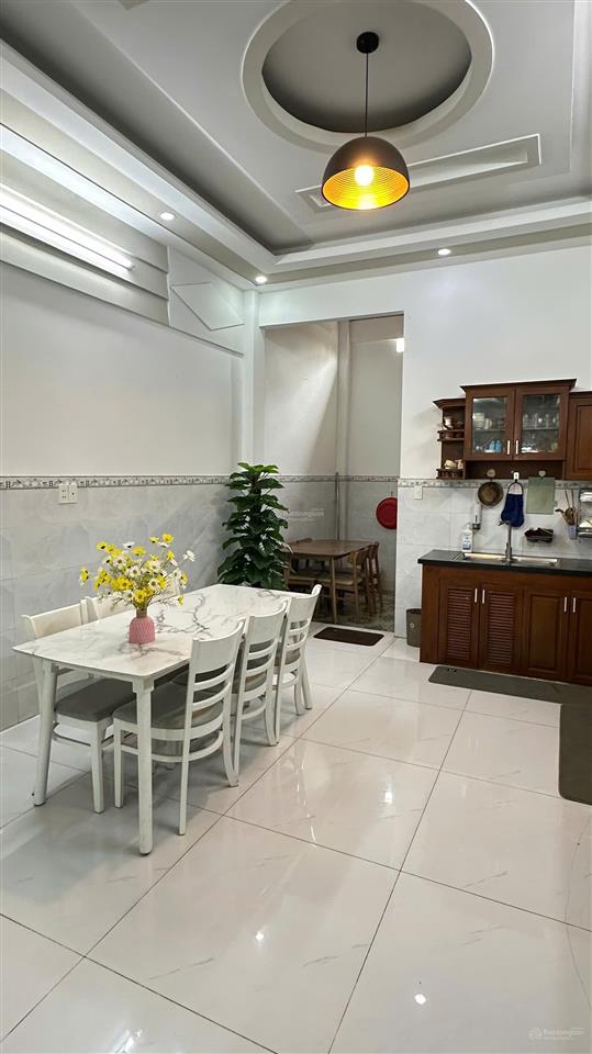 Bán nhà 3 tầng hxh nguyễn duy cung gần siêu thị emart, giá 7.9 tỷ tl