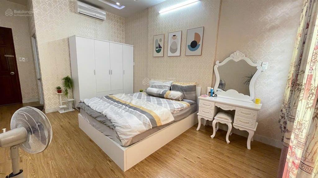 Bán nhà 3 tầng hxh nguyễn duy cung gần siêu thị emart, giá 7.9 tỷ tl