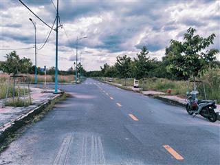 Chủ gửi bán gấp lô đất 70m2 đường d4 thăng long 2 giá 750tr có tl