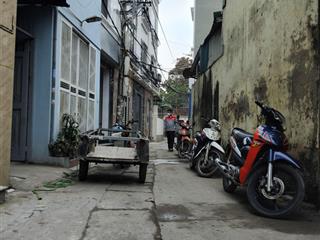 Hà đôngyên nghĩakinh doanh ô tô qua nhavài phút ra quốc lộ 6