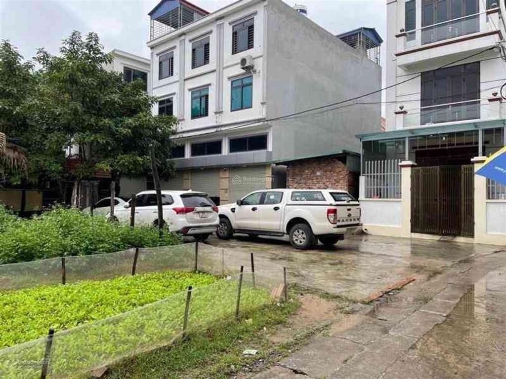 Biên giang hà đôngquốc lộ 6cầu mai lĩnhô tô đỗ cửa có 3,9 tỷ sở hữu ngay nhà 5 tầng 38m2