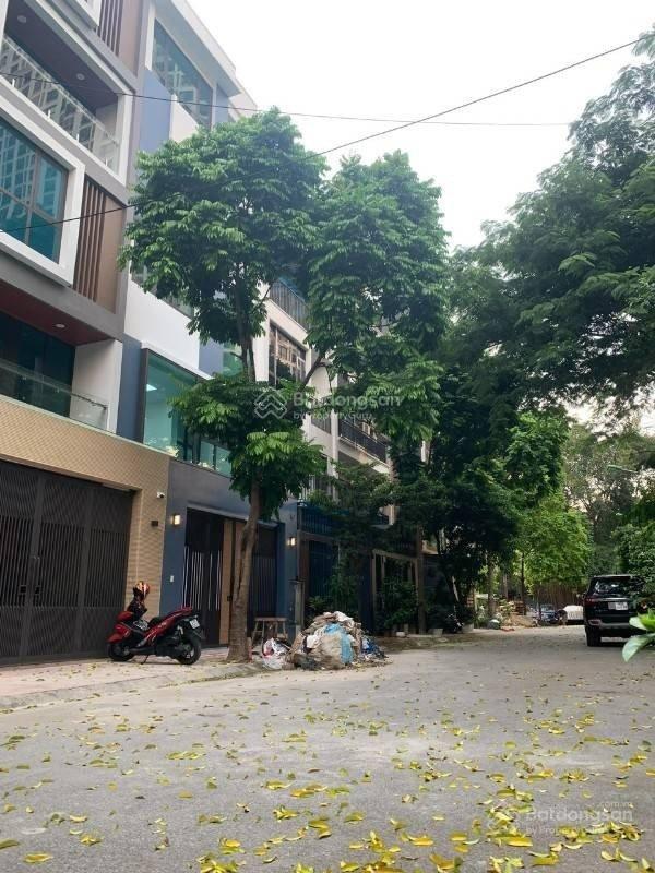 Cho thuê nhà nguyễn trãi, ngã tư sở, royal city. dt 100m2, mt 6m, 6 tầng thông sàn, thang máy 65tr