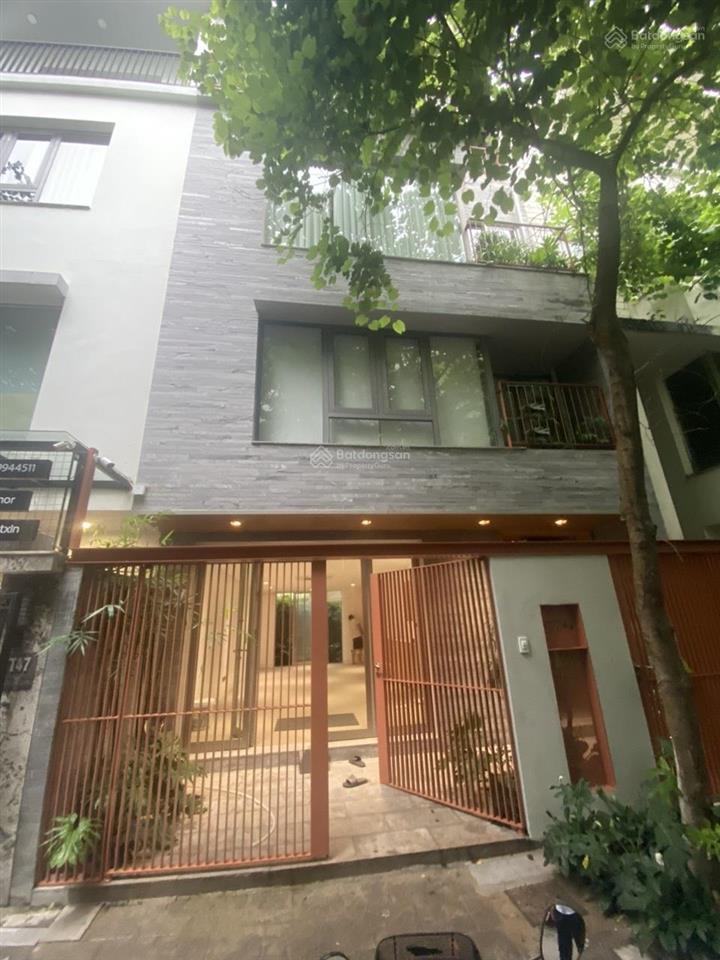 Cho thuê nhà tầng 1 + 2 nguyễn tuân, thanh xuân. dt 75m2/sàn, điều hòa, lối đi riêng biệt, giá 25tr