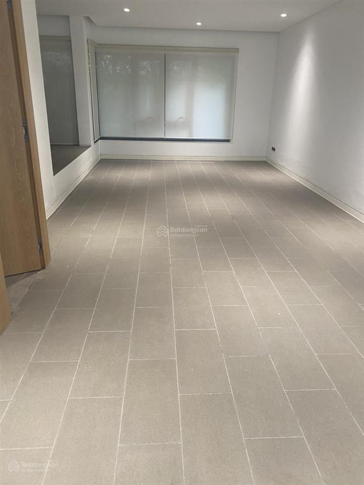 Cho thuê nhà tầng 1 + 2 nguyễn tuân, thanh xuân. dt 75m2/sàn, điều hòa, lối đi riêng biệt, giá 25tr