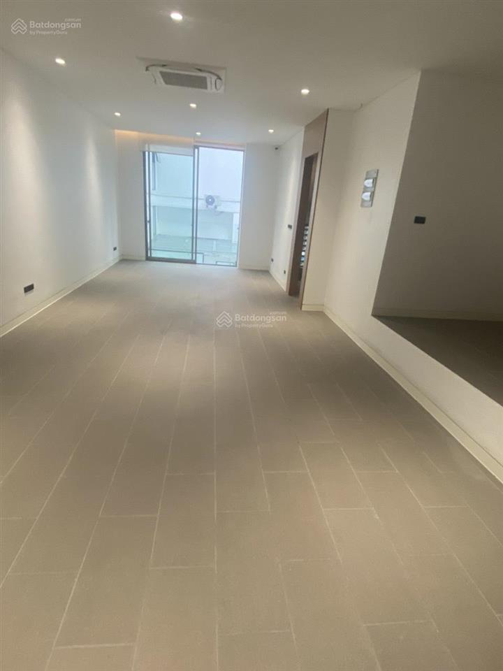 Cho thuê nhà tầng 1 + 2 nguyễn tuân, thanh xuân. dt 75m2/sàn, điều hòa, lối đi riêng biệt, giá 25tr