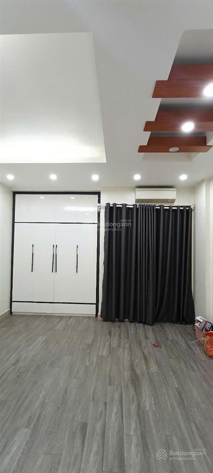 Cho thuê nhà kđt văn phú, nhà đẹp, full đồ, sách vali về ở ngay. dt 80m2, 5 tầng, giá chỉ 21tr