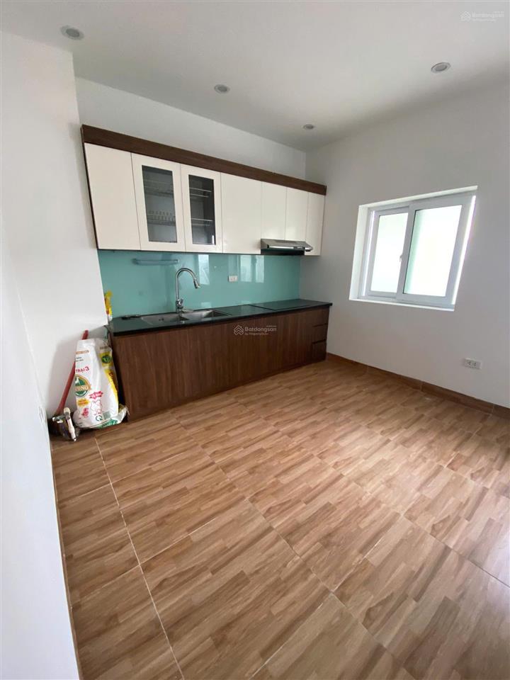 Cho thuê nhà louis đại mỗ, giáp vạn phúc. dt 105m2, 5 tầng, mt 6m, điều hoà nóng lạnh đầy đủ, 35tr