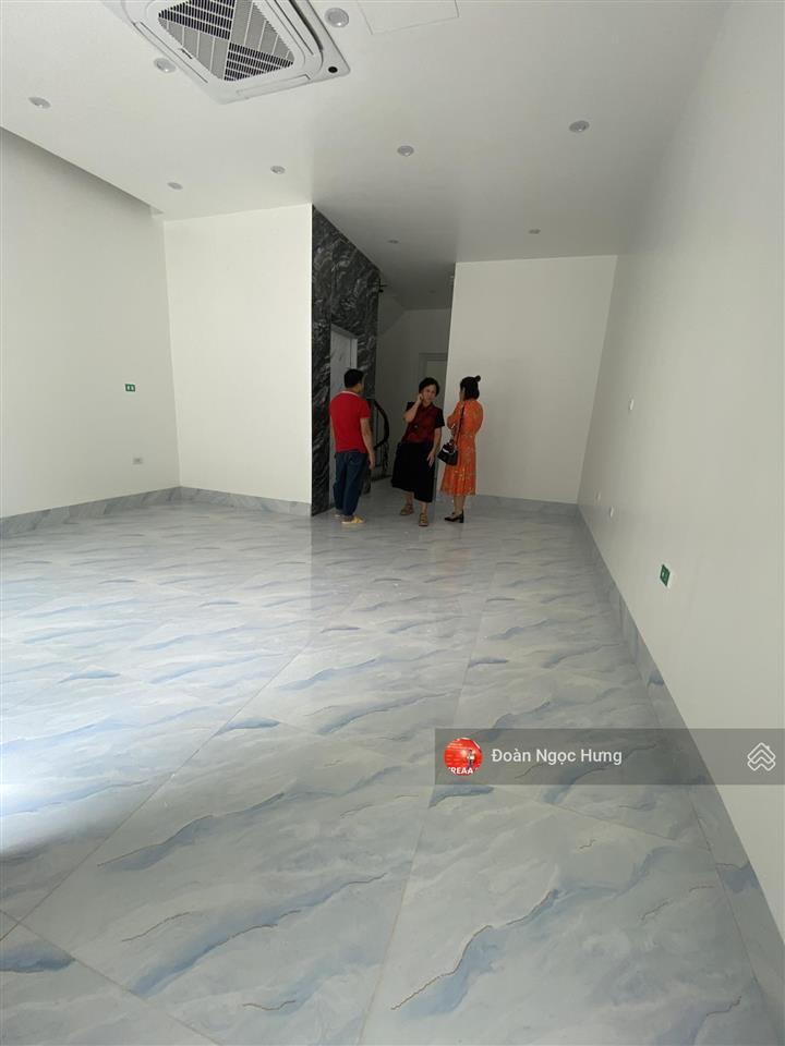 Bán gấp biệt thự tại tsq galaxy, tố hữu, hà đông, 35 tỷ, 90 m2, 6 tầng, thang máy điều hòa âm trần.