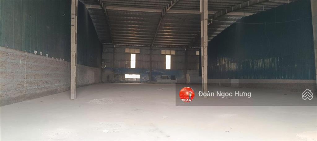Cho thuê kho xưởng đại lộ thăng long, cạnh smart city, dt 1000m2, điện 3 fa, xe công, xuất vat
