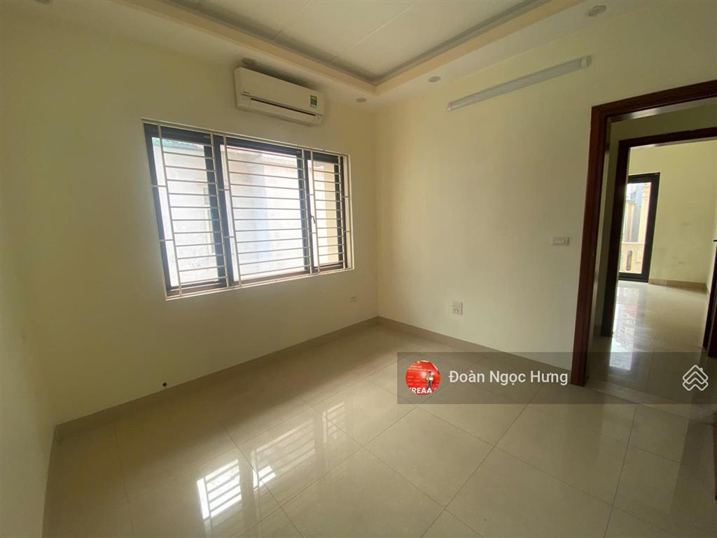 Cho thuê biệt thự đường tố hữu, trung văn. dt 163m, 4 tầng, mt 8m, nhà đẹp, giá chỉ 36tr