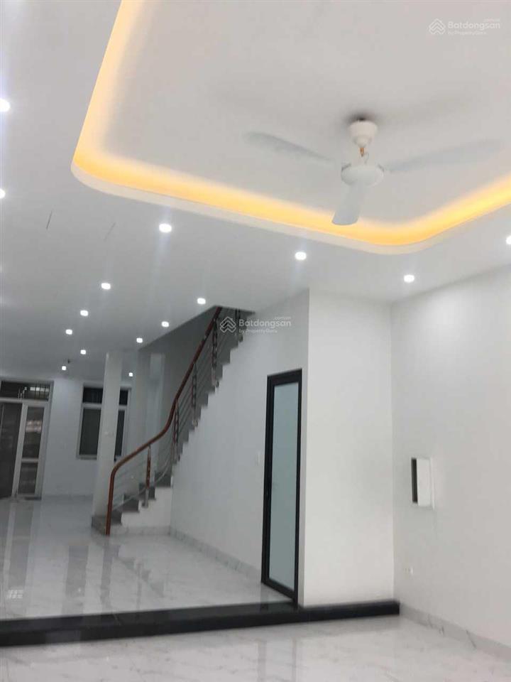 Cho thuê nhà đường nguyễn văn lộc, hà đông, 85m2, 5 tầng, mt 5m, nhà đẹp, thiết kế hiện đại 25tr/th