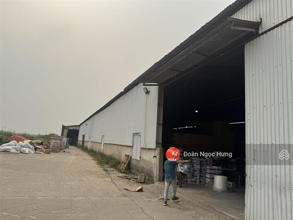 Cho thuê kho xưởng bình minh, thanh oai, gần xốm, bala. dt 2000m, khung zamil, đỗ nhiều xe công