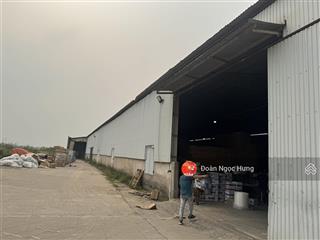 Cho thuê kho xưởng bình minh, thanh oai, gần xốm, bala. dt 2000m, khung zamil, đỗ nhiều xe công