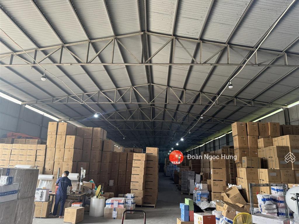 Cho thuê kho xưởng bình minh, thanh oai, gần xốm, bala. dt 2000m, khung zamil, đỗ nhiều xe công