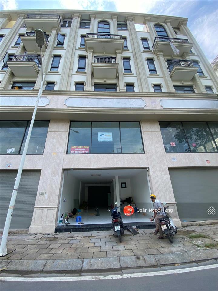 Cho thuê nhà him lam tố hữu, vạn phúc, dt 100m2, mt 6m, 7 tầng thông sàn, thang máy, nhà đẹp, 60tr