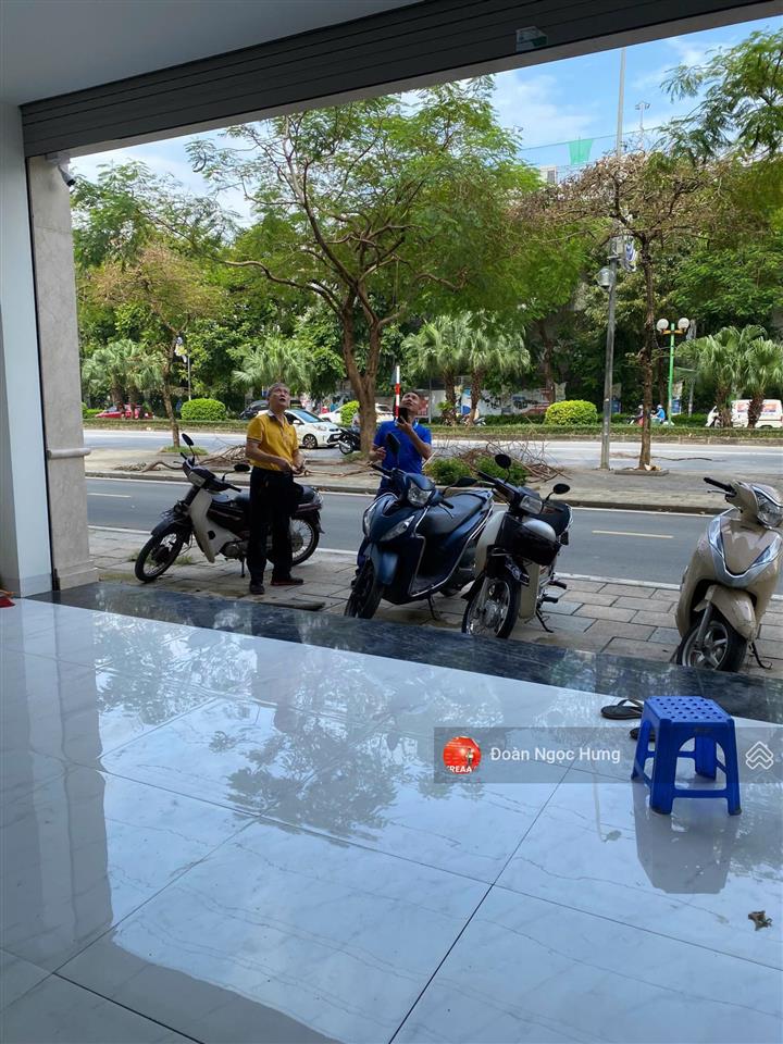 Cho thuê nhà him lam tố hữu, vạn phúc, dt 100m2, mt 6m, 7 tầng thông sàn, thang máy, nhà đẹp, 60tr