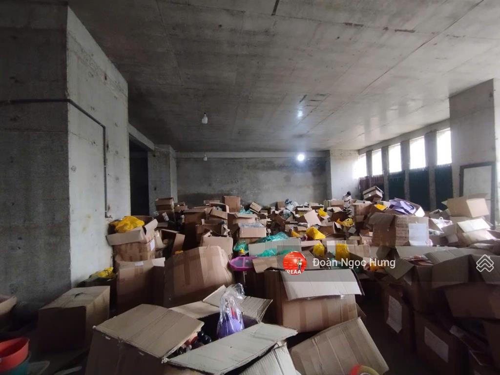 Cho thuê kho đường vạn phúc, hà đông, hà nội. dt 1500m2, xây dựng kiên cố, có điện 3fa. giá 40tr/th