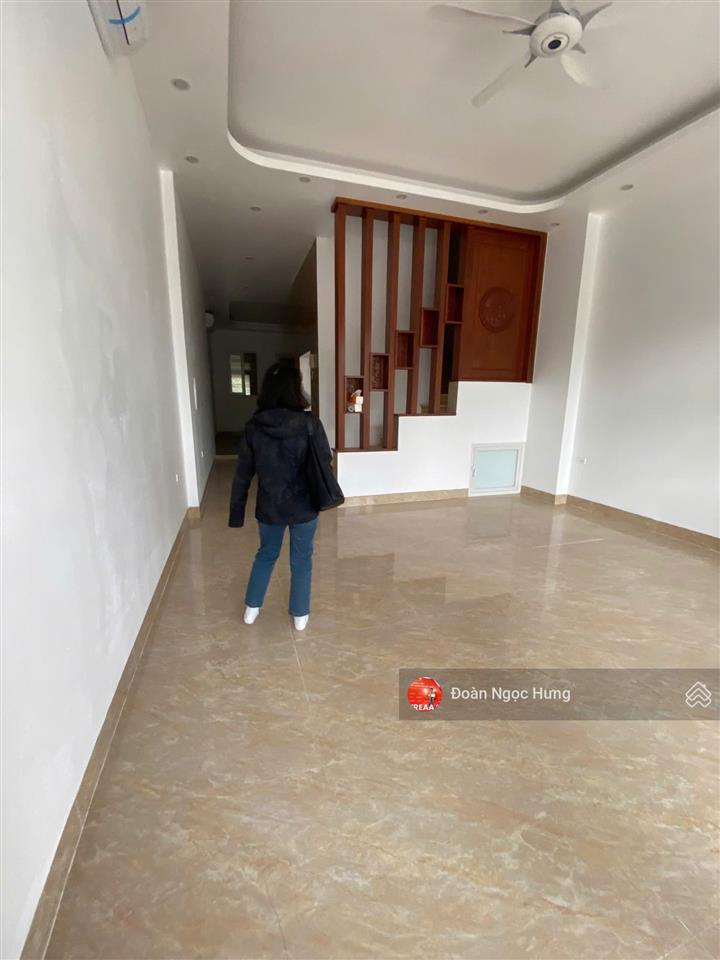 Cho thuê nhà louis đại mỗ, giáp vạn phúc. dt 105m2, 5 tầng, mt 6m, thang máy điều hoà đầy đủ, 35tr