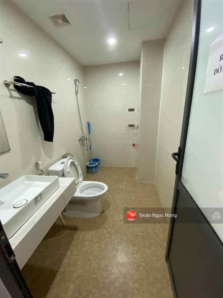 Cho thuê nhà louis đại mỗ, giáp vạn phúc. dt 105m2, 5 tầng, mt 6m, thang máy điều hoà đầy đủ, 35tr