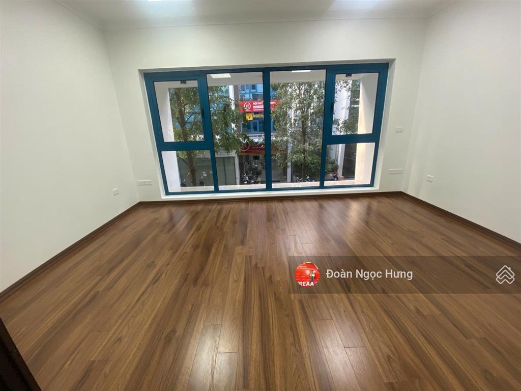 Cho thuê nhà trung kính, yên hòa, dt 80m, 6 tầng, thang máy điều hòa đầy đủ, giá chỉ 45tr