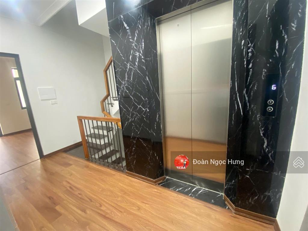 Cho thuê nhà trung kính, yên hòa, dt 80m, 6 tầng, thang máy điều hòa đầy đủ, giá chỉ 45tr