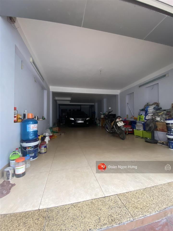 Cho thuê kho xưởng tại nguyễn khuyến, văn quán, dt 100m2, mt 5m, không ngập, sạch sẽ, giá 11 triệu