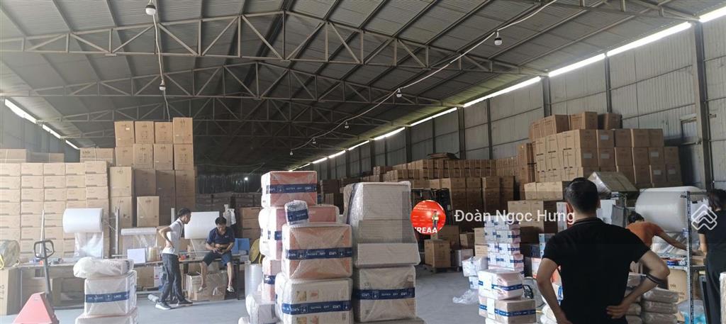 Cho thuê kho xưởng bình minh, thanh oai, gần xốm, bala. dt 2000m2 khung zamil, đỗ nhiều xe công