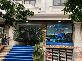 Cho thuê t1  2 lk khu đô thị tp giao lưu  phạm văn đồng 120m2/sàn, mt 7m. thông sàn. giá 35tr