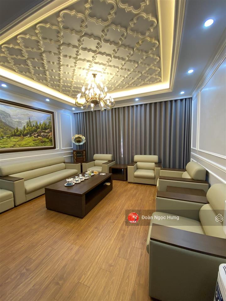 Cho thuê nhà nguyễn văn lộc mỗ lao, làng việt kiều châu âu. dt 90m2, mt 5m, 4 tầng 1 hầm giá 30tr