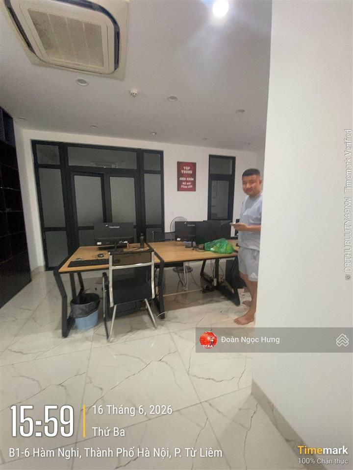 Cho thuê nhà vinhomes gardenia hàm nghi, dt 93m2, mt 6m nhà đẹp. thông sàn, thang máy, giá 50tr