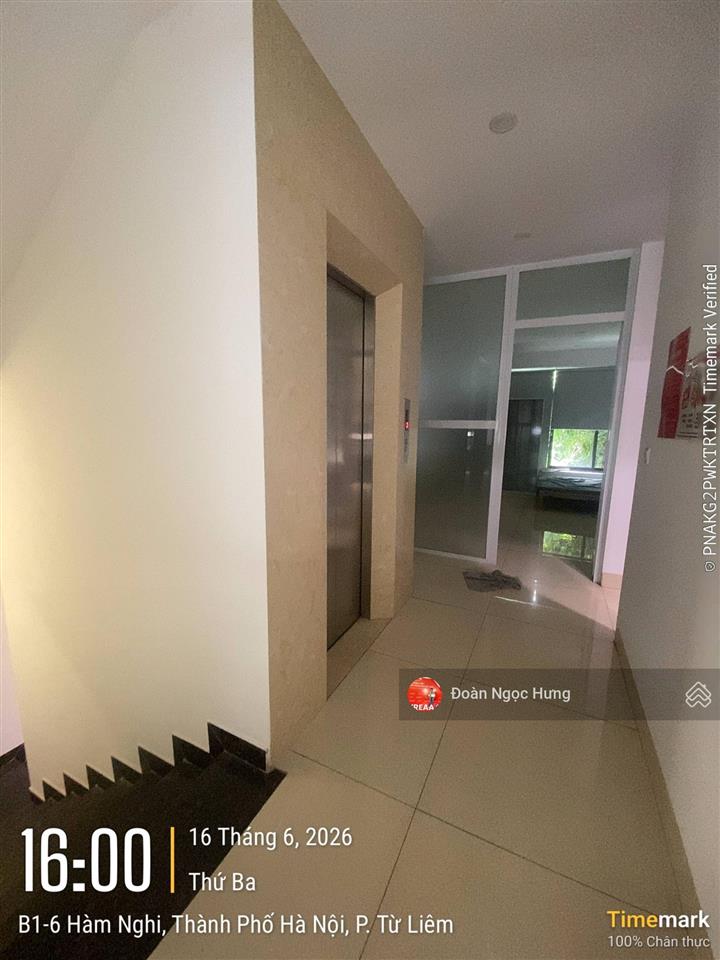 Cho thuê nhà vinhomes gardenia hàm nghi, dt 93m2, mt 6m nhà đẹp. thông sàn, thang máy, giá 50tr
