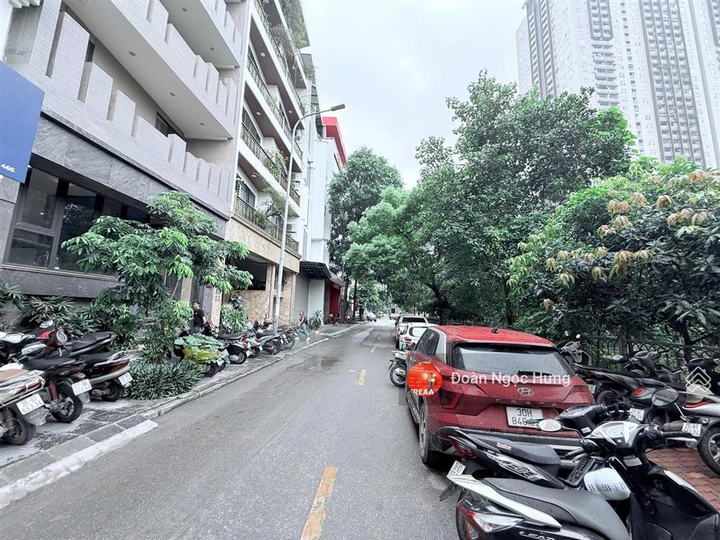 Cho thuê nhà phố nguyễn chánh, gần big c thăng long, dt 140m, 7 tầng, thang máy, pccc đầy đủ, 140tr