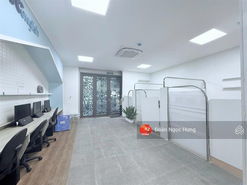 Cho thuê nhà phố nguyễn chánh, gần big c thăng long, dt 140m, 7 tầng, thang máy, pccc đầy đủ, 140tr