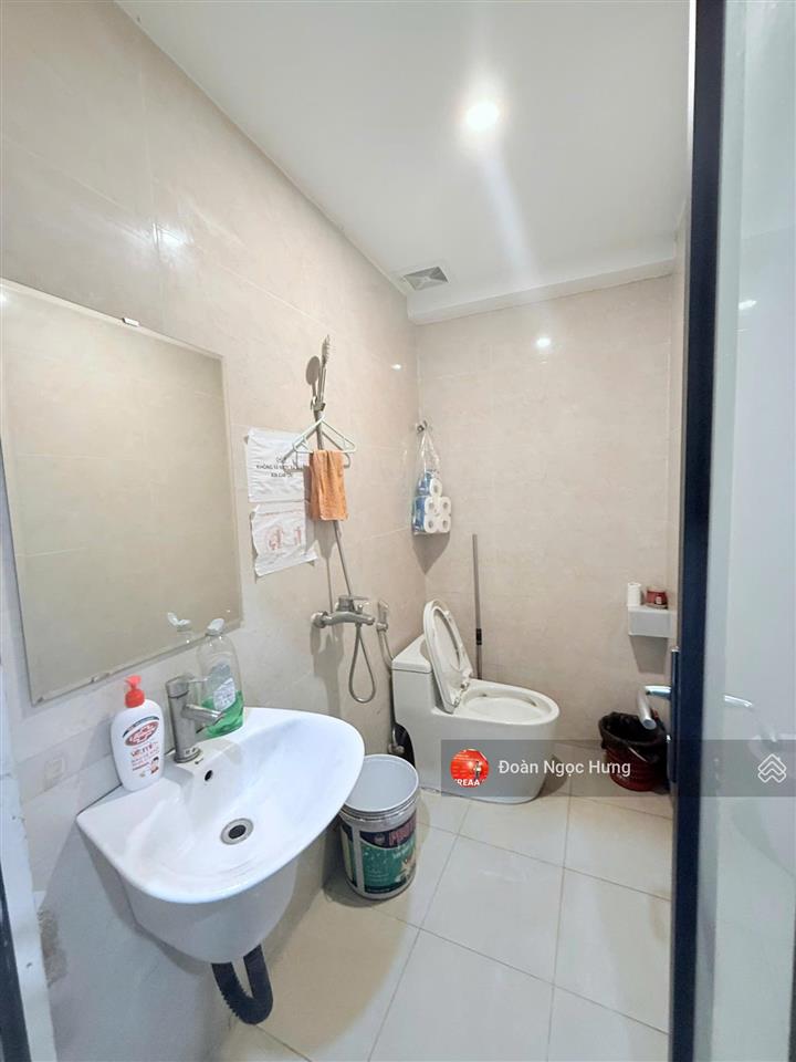 Cho thuê nhà phố nguyễn chánh, gần big c thăng long, dt 140m, 7 tầng, thang máy, pccc đầy đủ, 140tr