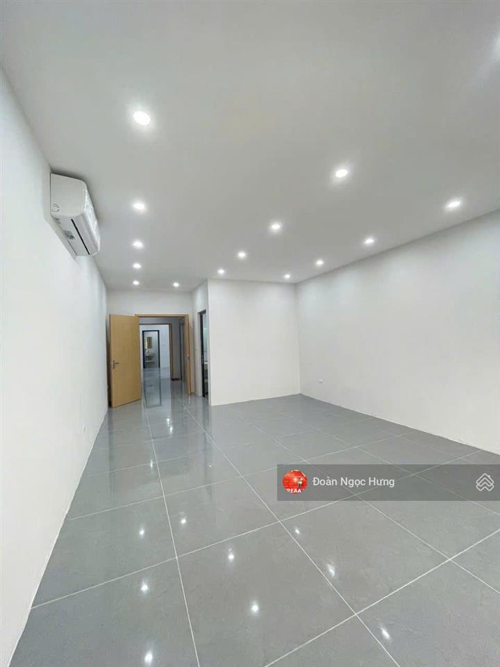 Cho thuê nhà đường tố hữu, trung văn, dt 120m, mt 6m, 5 tầng thông sàn thang máy điều hòa, giá 35tr