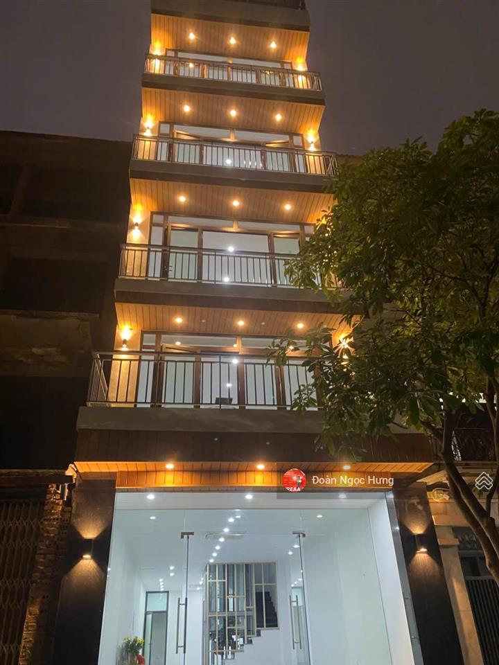 Cho thuê nhà đường tố hữu, trung văn, dt 120m, mt 6m, 5 tầng thông sàn thang máy điều hòa, giá 35tr