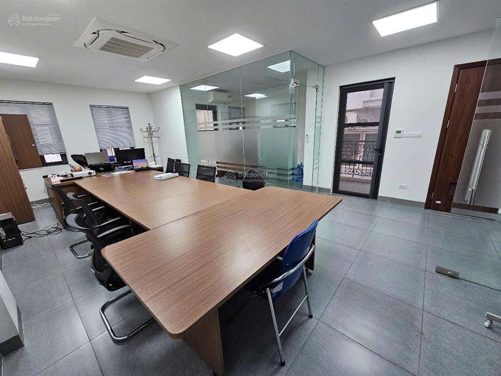 Cho thuê nhà lưu hữu phước, hàm nghi, dt 70m2, 4 tầng thông sàn, nhà đẹp giá 35tr
