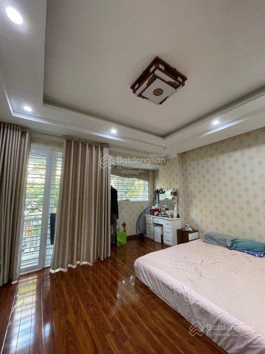 Cho thuê nhà khu đô thị văn khê, nhà đẹp, dt 85m2, 4 tầng, mt 5m, giá 21 triệu/tháng