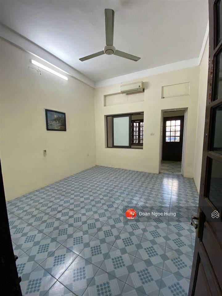 Cho thuê nhà riêng vũ trọng khánh, mỗ lao dt 60m, 3 tầng 1 tum, đồ cơ bản, phù hợp mọi mô hình 14tr