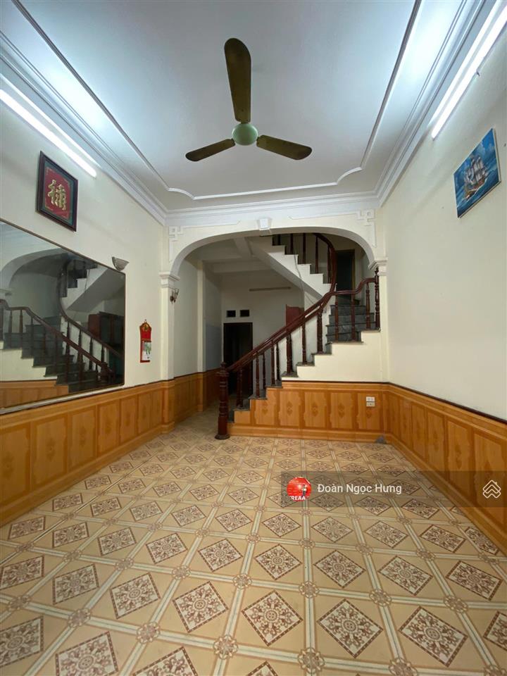 Cho thuê nhà riêng vũ trọng khánh, mỗ lao dt 60m, 3 tầng 1 tum, đồ cơ bản, phù hợp mọi mô hình 14tr