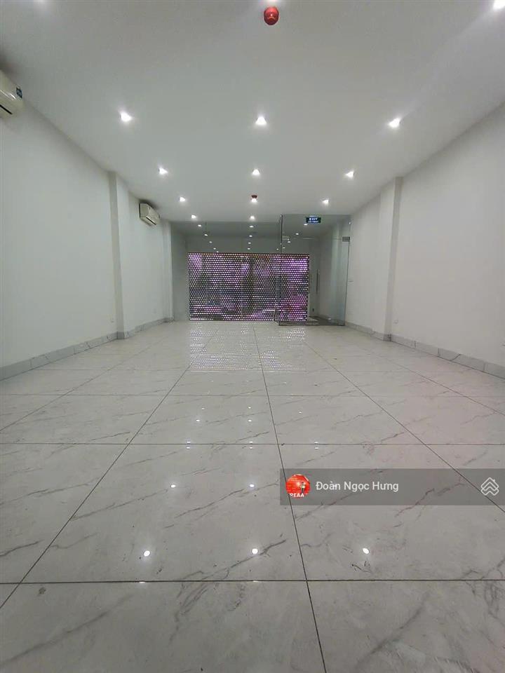 Cho thuê nhà mặt phố tại vạn phúc. dt 85m2, 5 tầng 1 hầm, giá tốt khu vực, chỉ 60tr/tháng