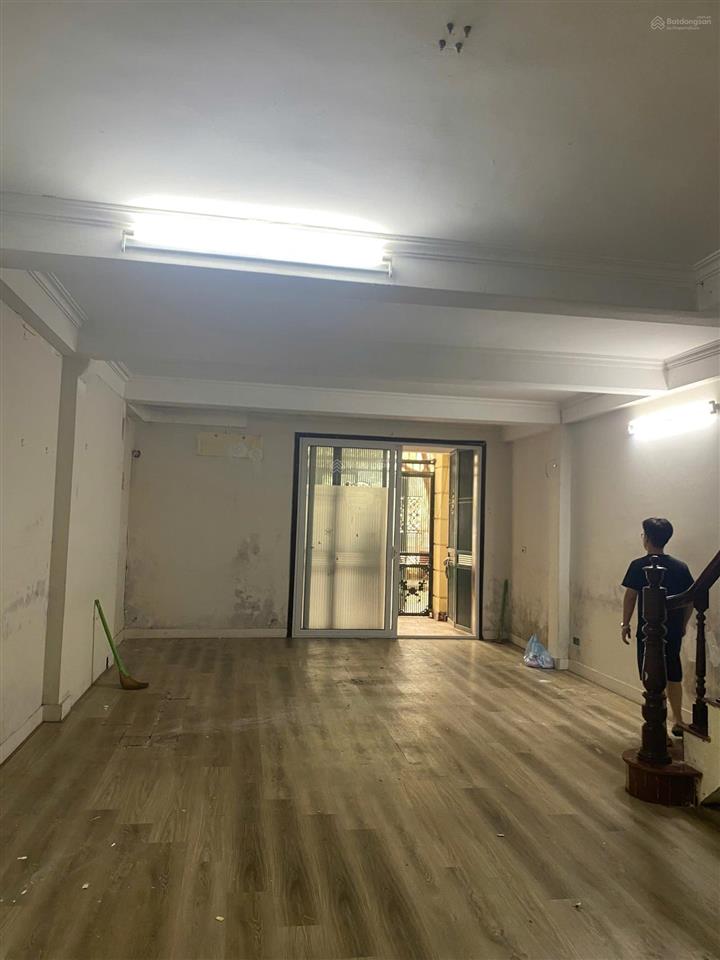 Cho thuê nhà riêng ngụy như kon tum, cạnh ngã tư nguyễn tuân, dt 55m, 5 tầng, nhà đẹp giá chỉ 25tr